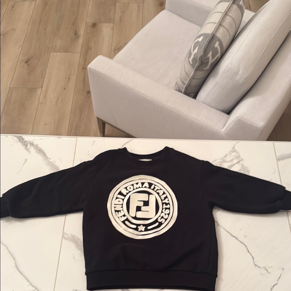 Fendi Black Crewneck Sweater with Iconic Emblem